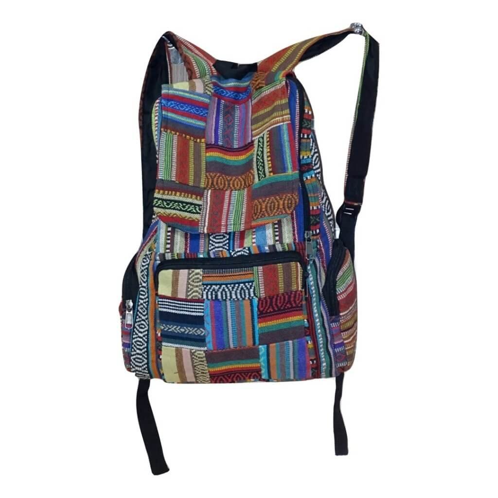 Világos árnyalatú színes hátizsák